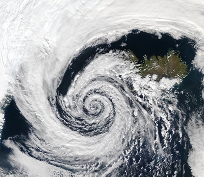 Weather Service issues yellow level 2 warning for waves in Western Cape
