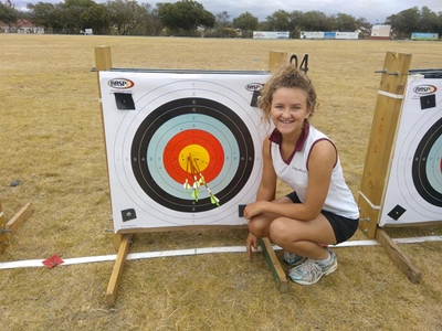 Skool se boogskuts begin die nuwe seisoen met kolskote