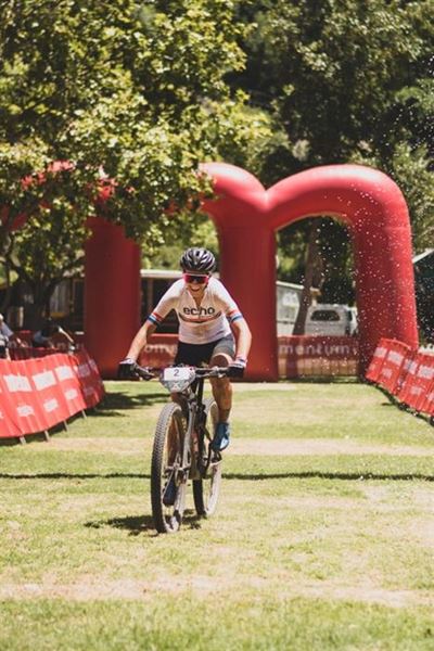 De Villiers beats the heat