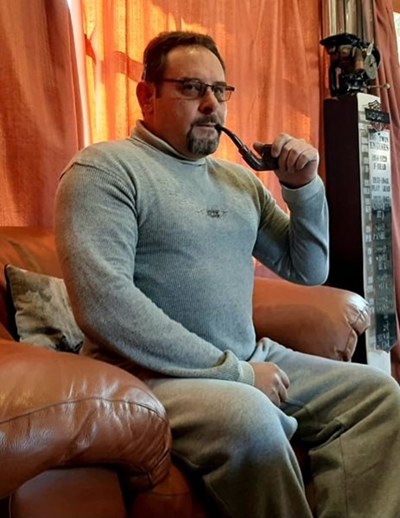 Die Meesterskap agter Ebenharts Handmade Pipes & Knives