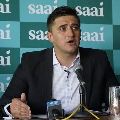 Saai seëvier in eis om grondeise-inligting bekend te maak