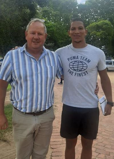 Manie en Duhan draf dalk uit teen mekaar