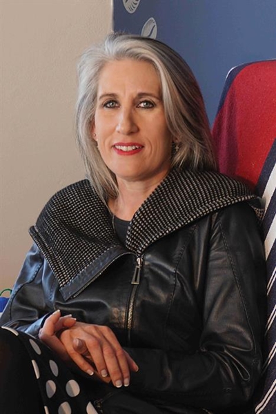 Plaaslike sakevrou skitter weer vir Mosselbaai