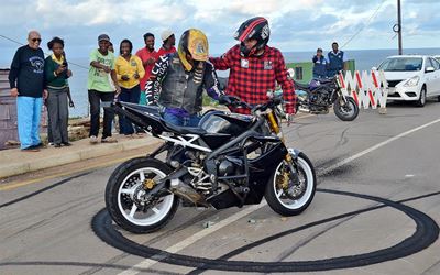 Die Buff 'n ware fees