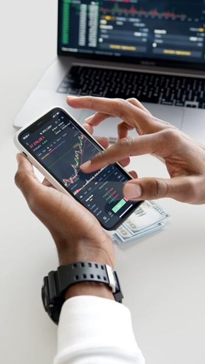 The hidden cost investors pay for emotional decisions
