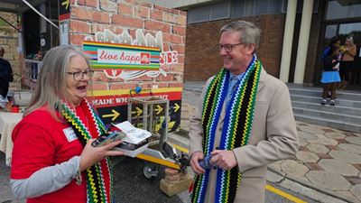 Mayor appeals to public to donate wool
