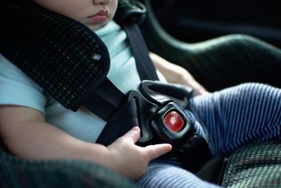 Parents who fail to use car seats for kids could find themselves in trouble