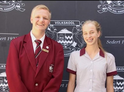 Twee  podium-plekke vir HVS