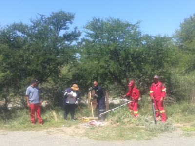 Municipal workers clean Mountain Drive
