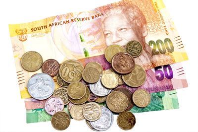 Learner found with more than R40 000 in fake notes