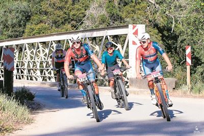 Top racing at Knysna Toyota 7 Passes