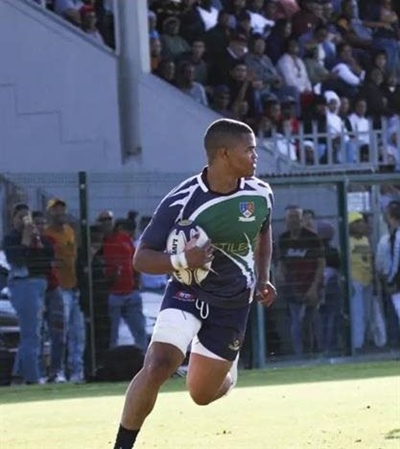 Evergreens val vas op Barbarians se tuiveld