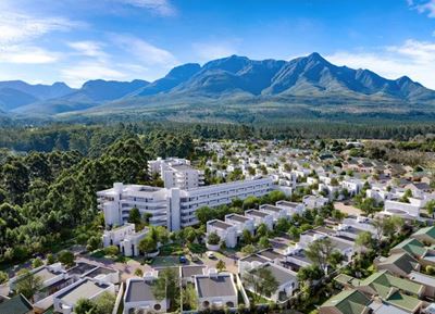 Nature's luxury: Modern living surrounded by serenity