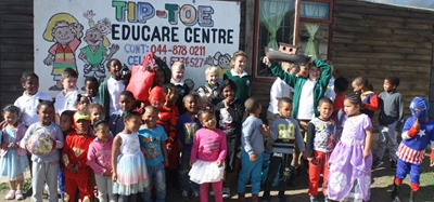 Learners reach out on Mandela Day