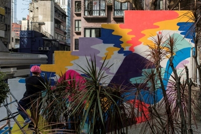 Street art makes a splash in Hong Kong