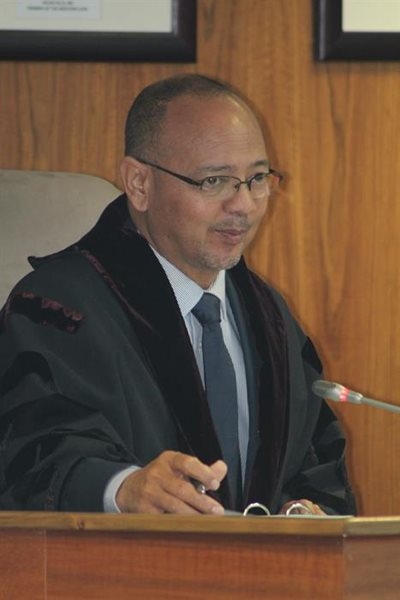 Council in budget tug of war