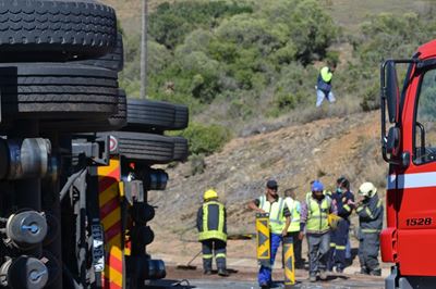 N2 ongeluk: Stop-en-ry in plek