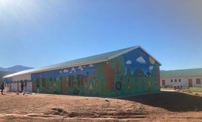 Splinternuwe baadjie vir kleuterskool