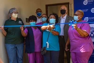 Health minister visits Knysna