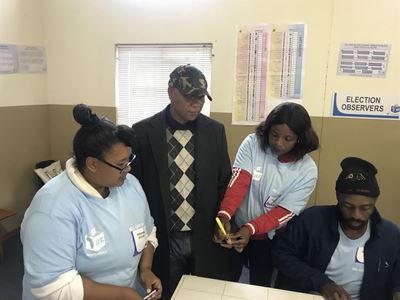 #IMadeMyMark - First citizens' votes a mayor occasion