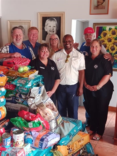 A ton of food for pets in need
