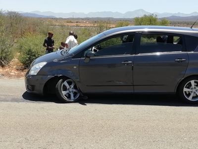 Botsing tussen Oudtshoorn en De Rust