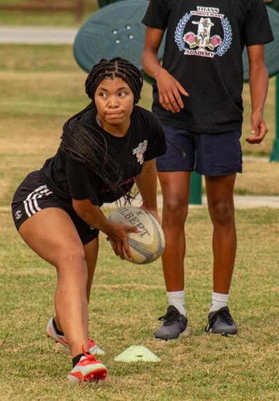17 from Knysna in women's regional squad