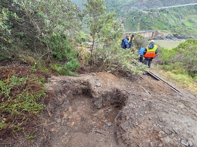 Pipe burst repaired but water network still under pressure in Wilderness