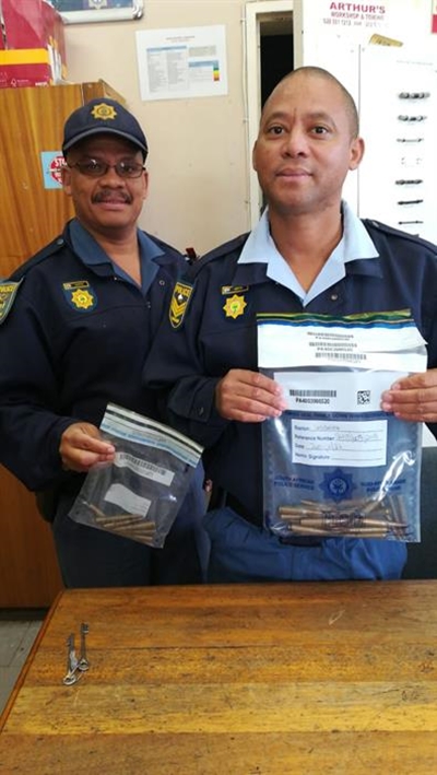 Onwettige ammunisie in Ladismith gevind
