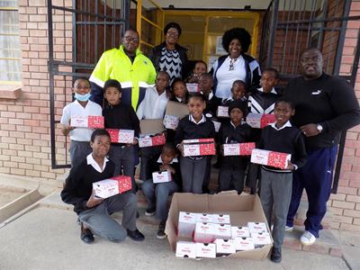 School shoes donated to Thembalesizwe