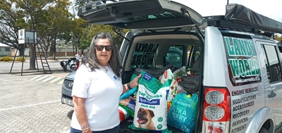 Diereliefhebbers help pote in nood
