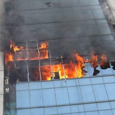 Office workers trapped in burning Bangladesh skyscraper | Suid-Kaap Forum