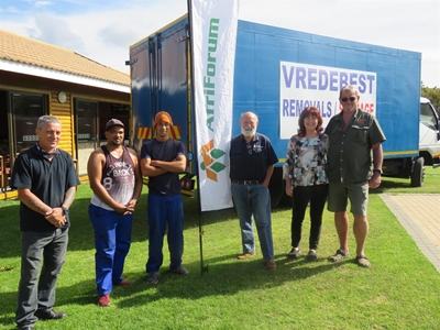 AfriForum en gemeenskap dra by vir boere in nood