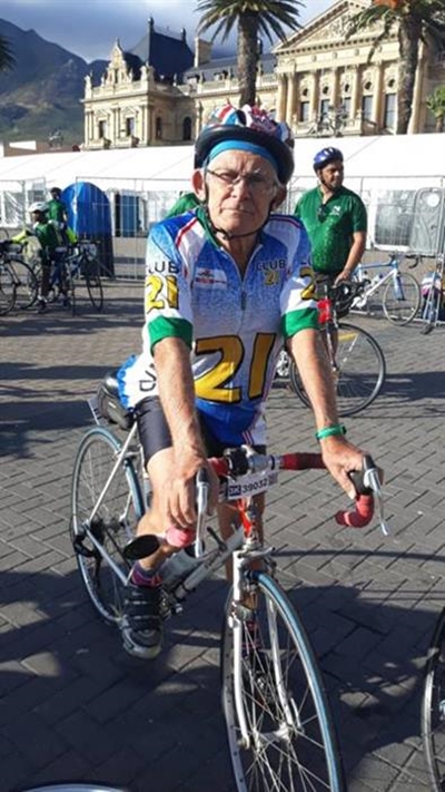 Roadie Roger completes 22nd Cape Town cycle tour