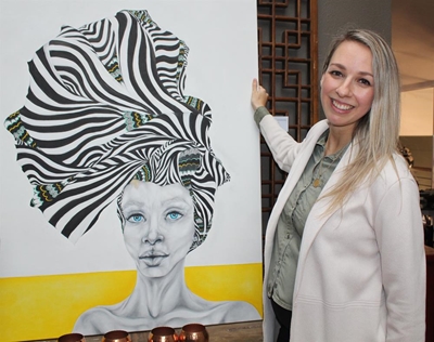Afrika-kultuur vereer met doek en kleur