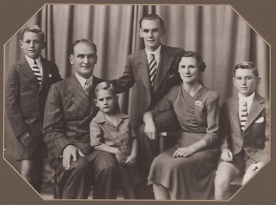 Knott-Craig celebrates 75 years since matric
