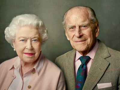Queen praises husband’s humour in Christmas message