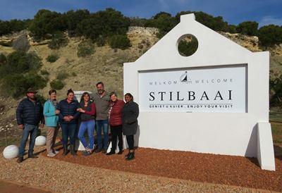 Stilbaai-ingangsbord word ingewy