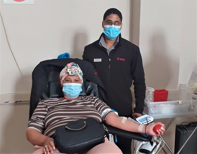 Die bloed vloei sterk by kliniek