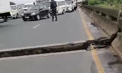 Watch: N2 bridge partially collapses near Twini Hill, KZN