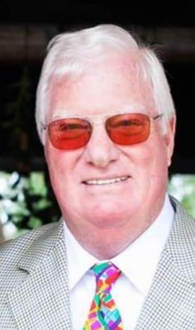 Hennie van Zyl oorlede