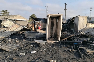 Three dead after fire rips through Cape Town informal settlement