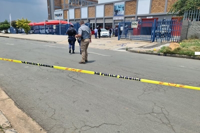 2 alleged business robbers shot, eleven arrested in failed robbery