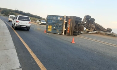 N4 closed near Machadodorp, explosives truck involved in accident