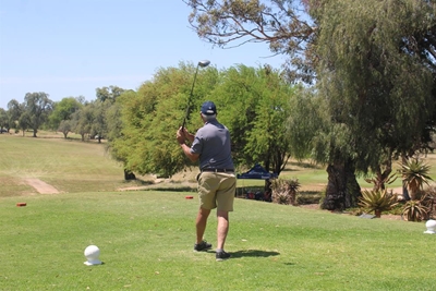 Klein Karoo Agri-gholfdag bars uit sy nate