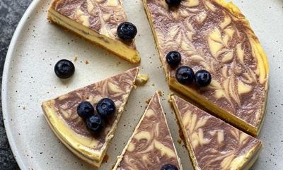 Blueberry ripple baked cheesecake