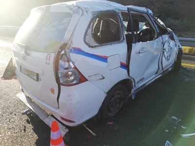  4 children and 4 adults in accident
