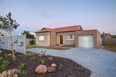Earp launches Oudekloof phase 1 of Mooikloof Hansmoeskraal Development