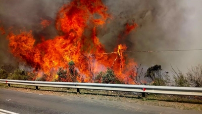 Fires rage from Riversdale to Great Brak