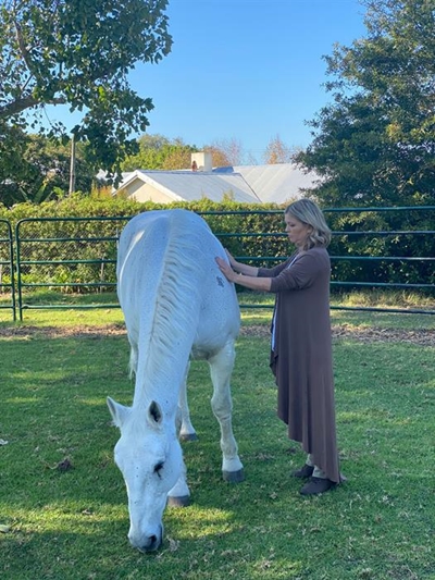 Animal communicator at George Riding Club